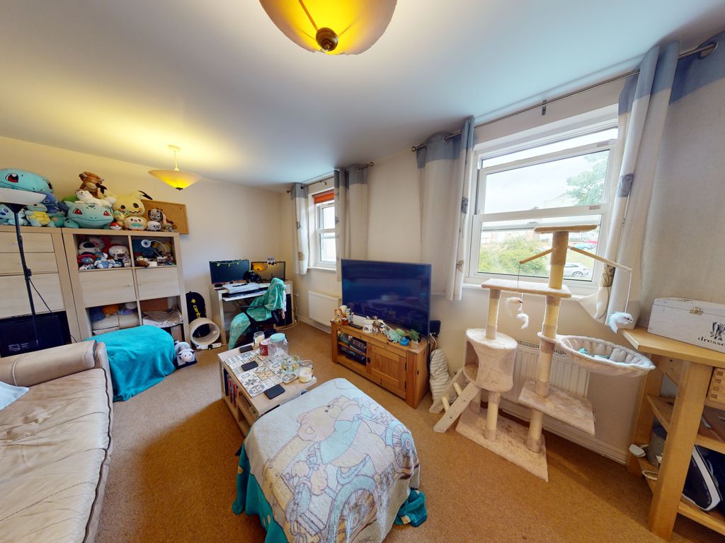 1 bed flat for sale in Brockwier Road, Cheltenham, Gloucestershire GL52, £145,000