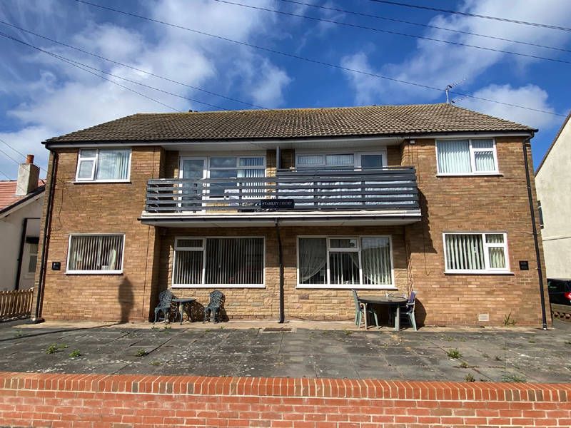 2 bed flat for sale in Beach Road, Thornton-Cleveleys FY5, £92,500