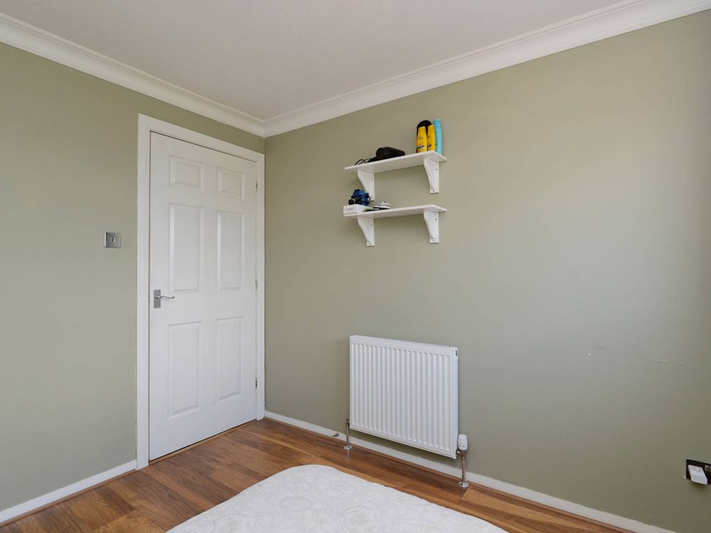 2 bed flat for sale in D'arcy Crescent, Dalkeith EH22, £140,000