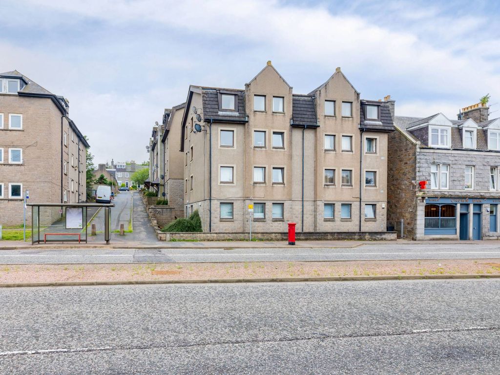 2 bed flat for sale in Society Lane, Aberdeen, Aberdeenshire AB24, £75,000