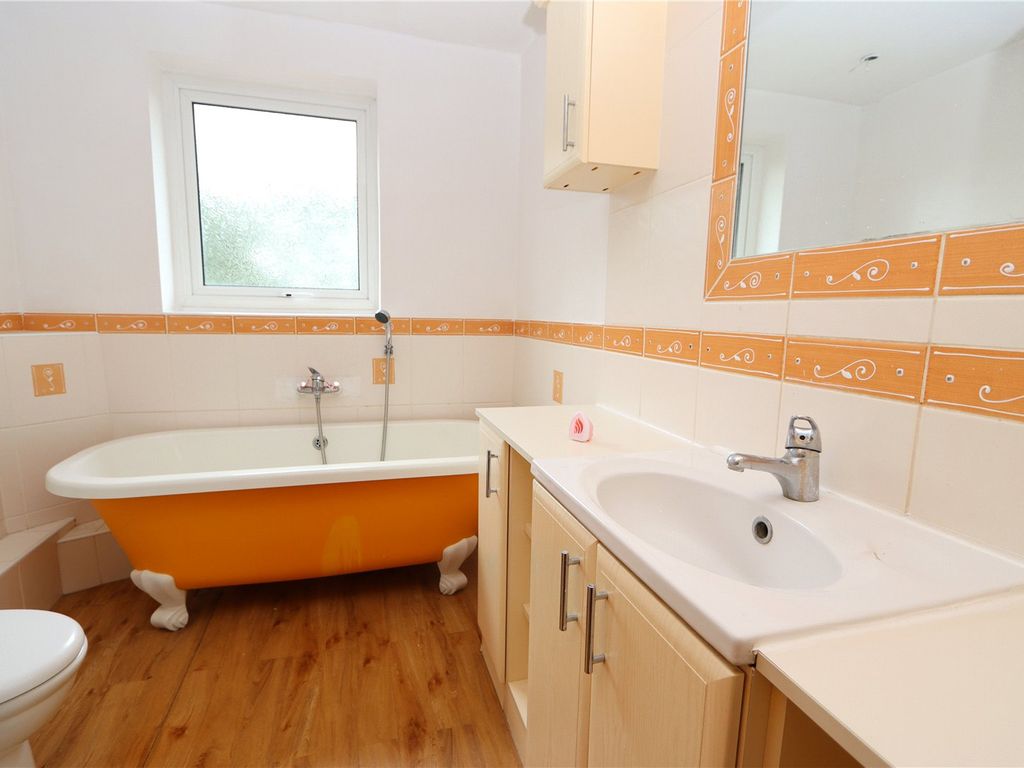 3 bed terraced house for sale in Sokeman Close, Greenleys, Milton Keynes, Buckinghamshire MK12, £279,000