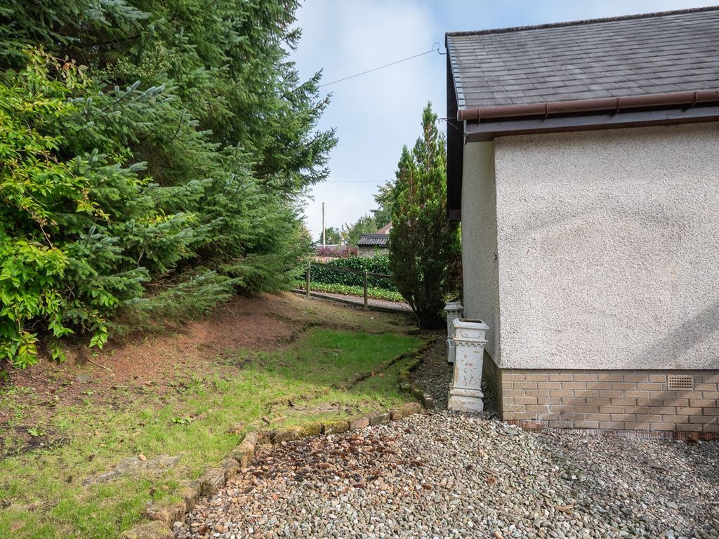 2 bed detached bungalow for sale in Main Street, Killin FK21, £210,000