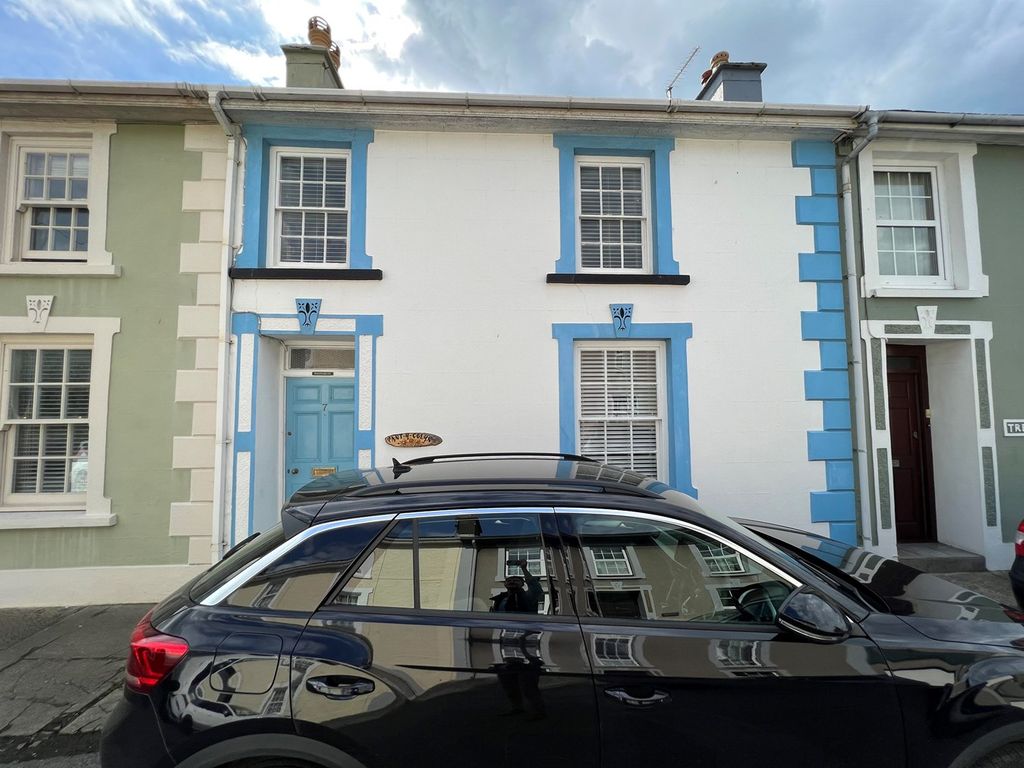 3 bed town house for sale in 7 Oxford Street, Aberaeron SA46, £325,000