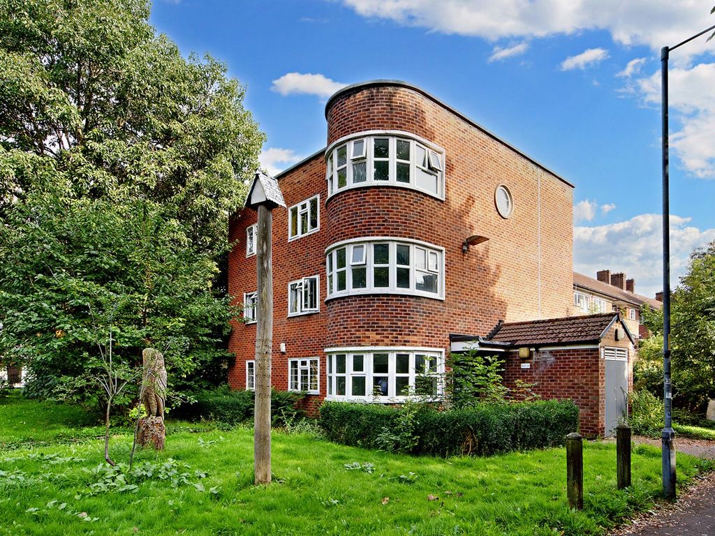 3 bed flat for sale in Hulme Street, Hulme, Manchester M15, £215,000