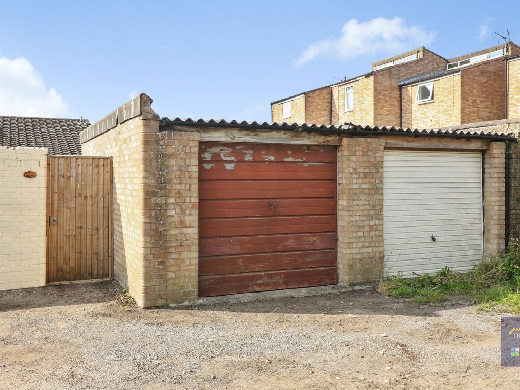 2 bed terraced house for sale in Summerhill, South Ashford, Ashford TN23, £210,000