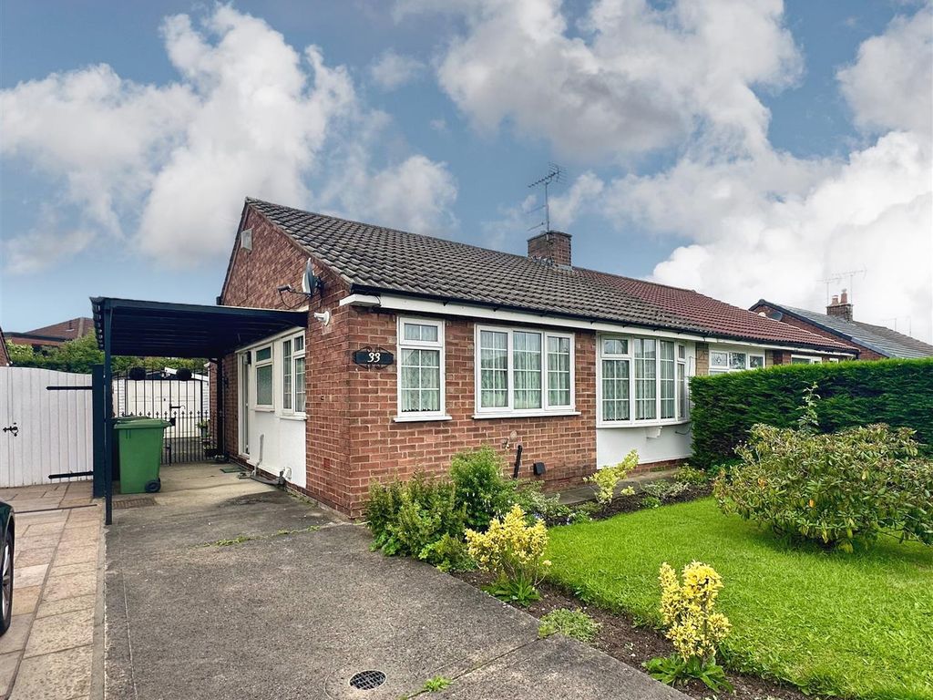 2 bed bungalow for sale in Eastholme Drive, York YO30, £210,000