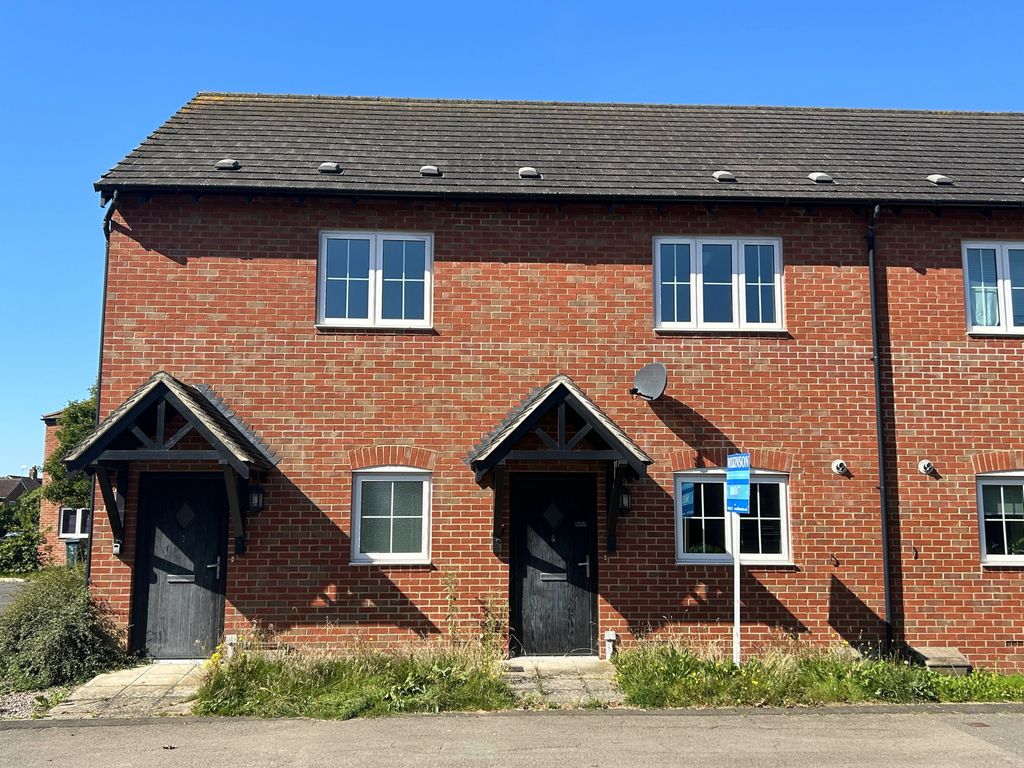1 bed flat for sale in Styles Close, Northway, Tewkesbury GL20, £125,000