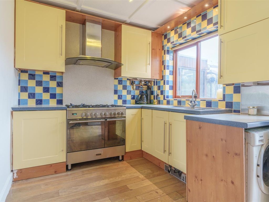 3 bed semi-detached house for sale in Lon Cadfan, Prestatyn, Denbighshire LL19, £165,000