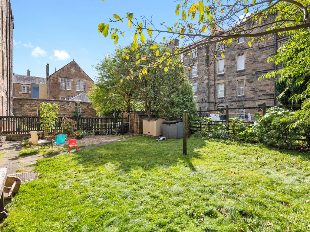 1 bed flat for sale in 16 (2F2), Cathcart Place, Edinburgh EH11, £135,000