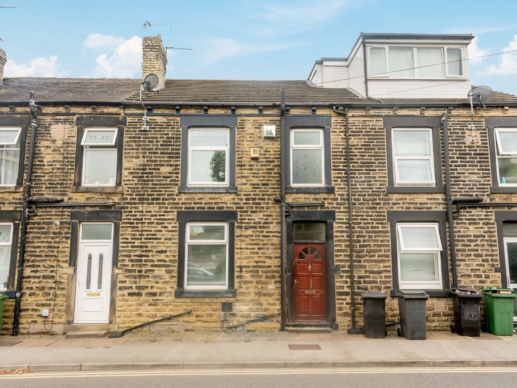 1 bed terraced house for sale in Church Street, Morley, Leeds LS27, £120,000
