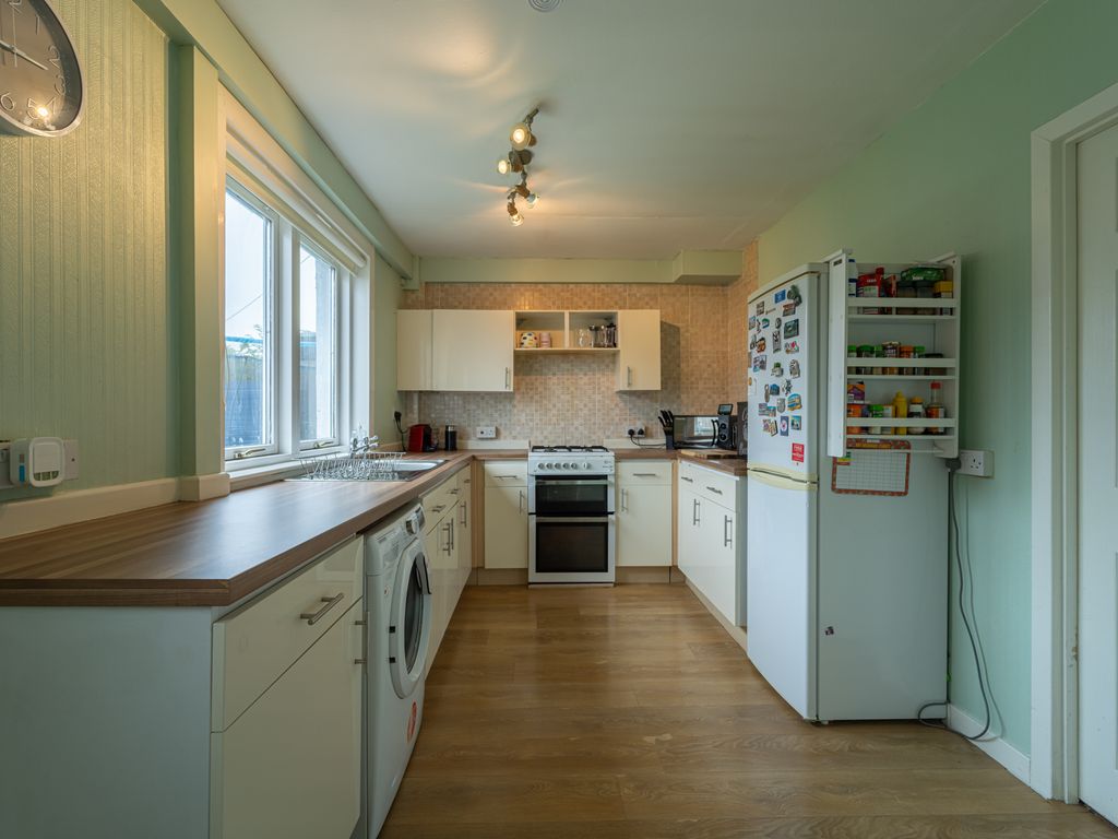 2 bed terraced house for sale in Brooke Street, Grangemouth FK3, £109,500