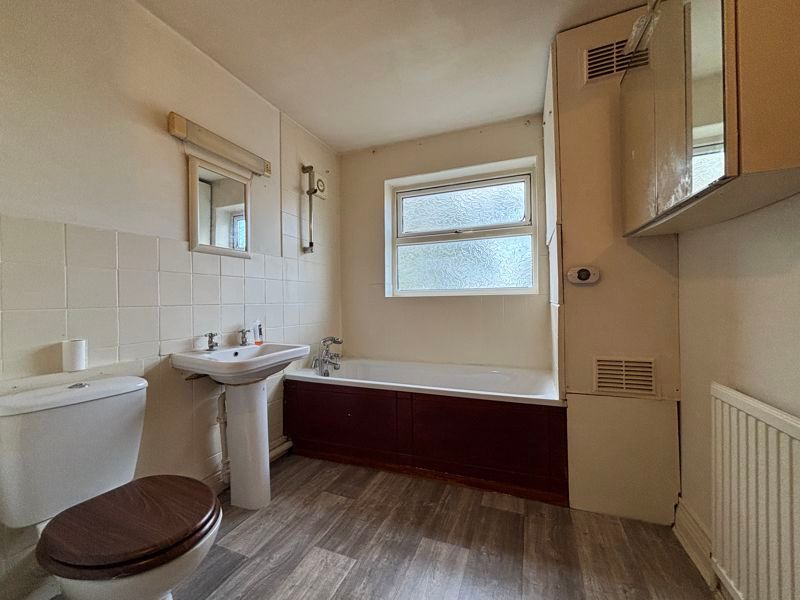 1 bed flat for sale in Clouds Hill Road, St. George, Bristol BS5, £149,999