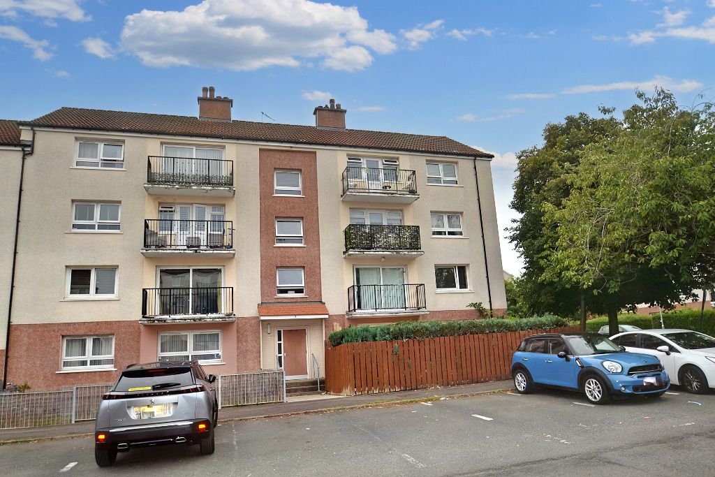 2 bed flat for sale in Kerrycroy Street, Toryglen G42, £85,000
