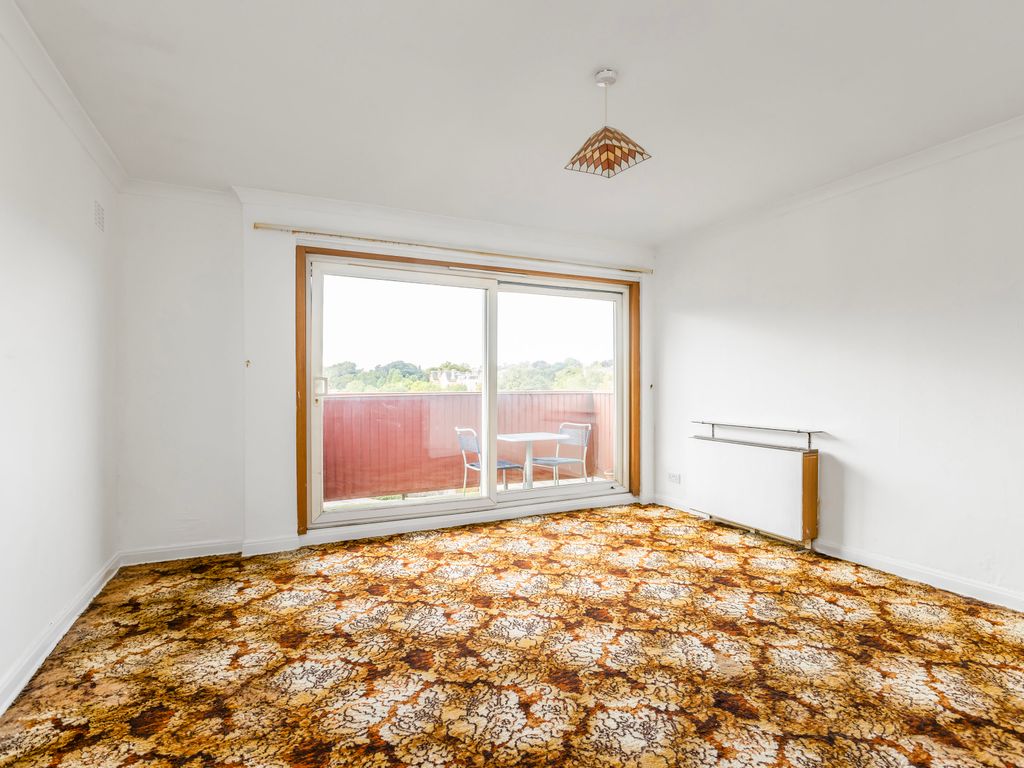 3 bed flat for sale in 9/10 Blackford House, Charterhall Grove, Blackford, Edinburgh EH9, £225,000