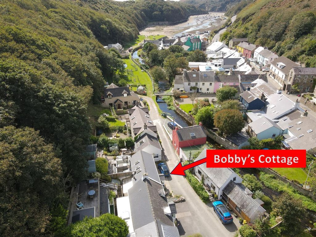 2 bed cottage for sale in Bobby