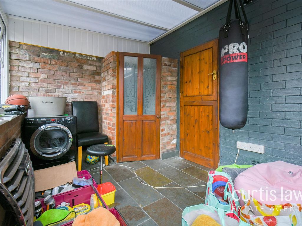 3 bed terraced house for sale in Preston Old Road, Feniscowles, Blackburn BB2, £190,000