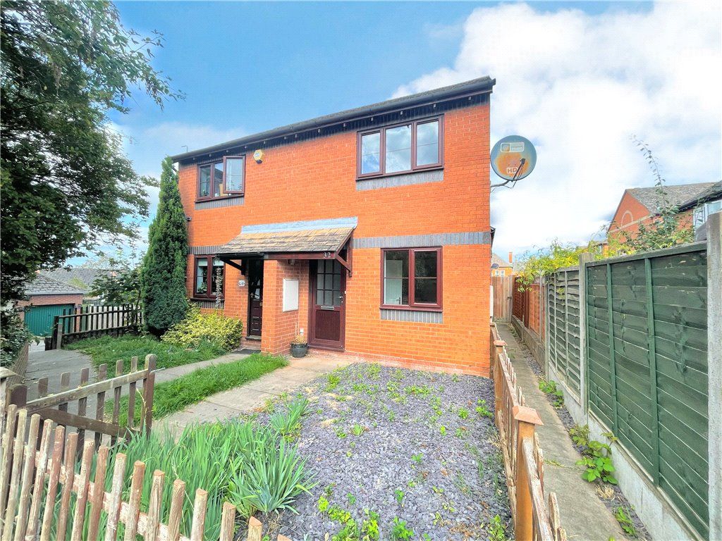 2 bed semi-detached house for sale in Byfield Rise, Worcester, Worcestershire WR5, £219,000