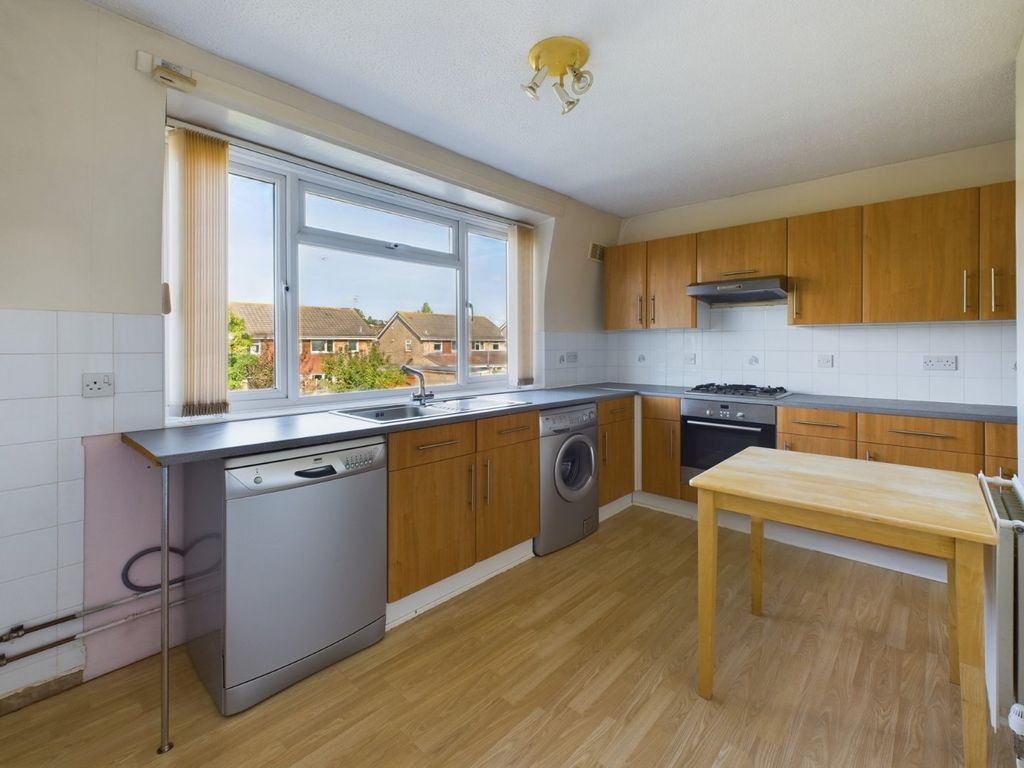 2 bed flat for sale in Cadbury Road, Portishead, Bristol BS20, £150,000