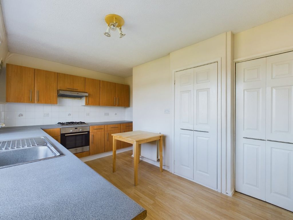 2 bed flat for sale in Cadbury Road, Portishead, Bristol BS20, £150,000