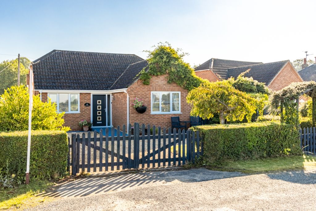 3 bed detached bungalow for sale in Windmill Lane, Gosberton, Spalding, Lincolnshire PE11, £295,000