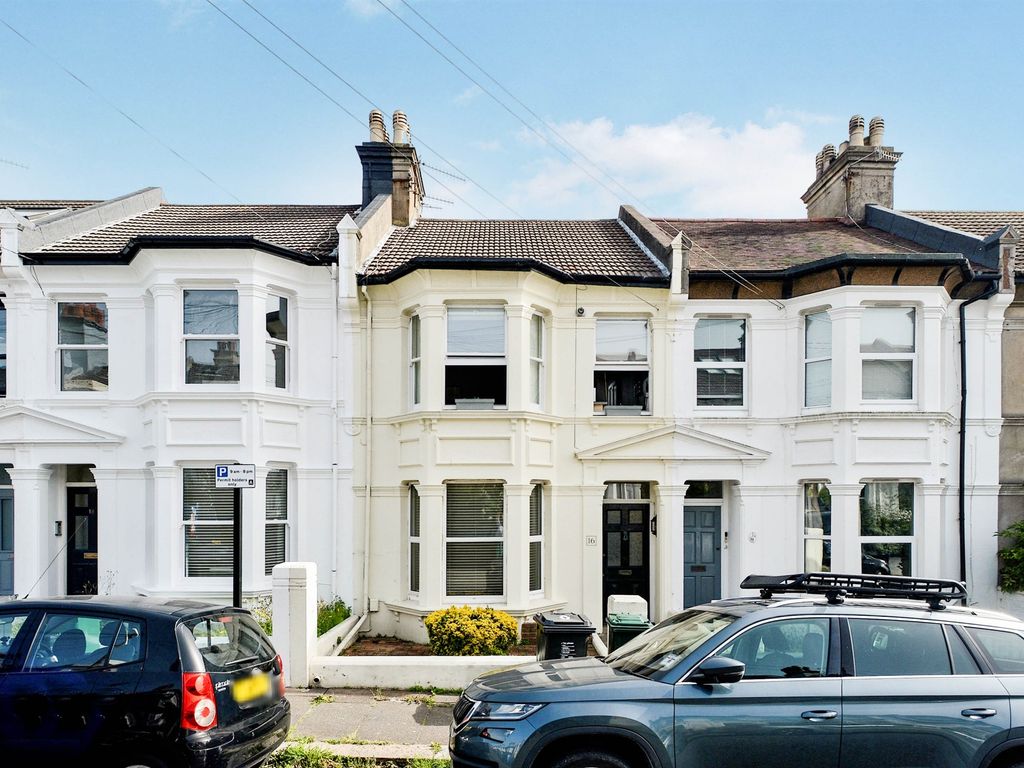 1 bed flat for sale in Compton Road, Brighton BN1, £250,000