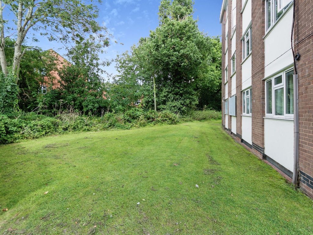 1 bed flat for sale in Green Hill Way, Shirley, Solihull B90, £110,000