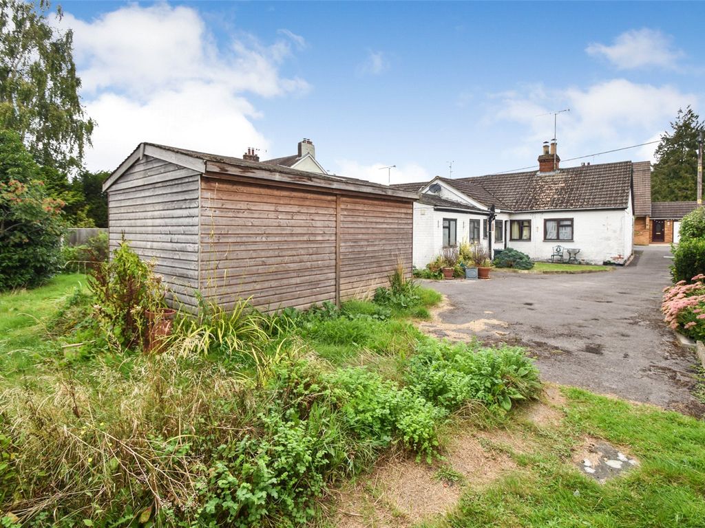 2 bed bungalow for sale in Firacre Road, Ash Vale, Guildford, Surrey GU12, £300,000