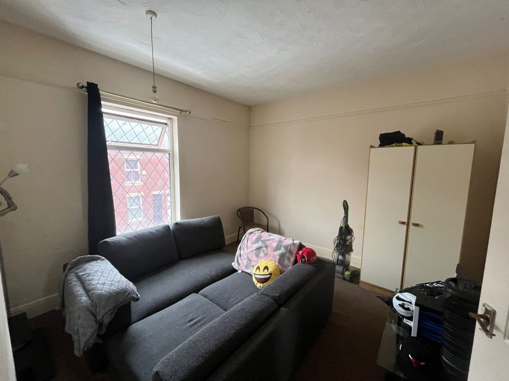 2 bed terraced house for sale in Ellerker Avenue, Doncaster DN4, £60,000