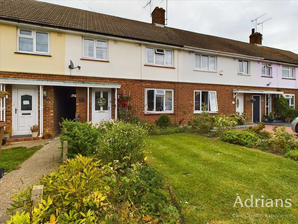 3 bed property for sale in Pyms Road, Galleywood, Chelmsford CM2, £325,000