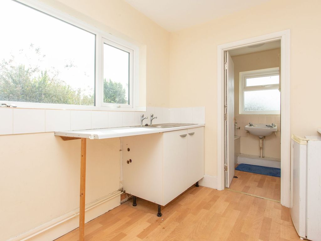 1 bed flat for sale in The Street, Ash CT3, £140,000
