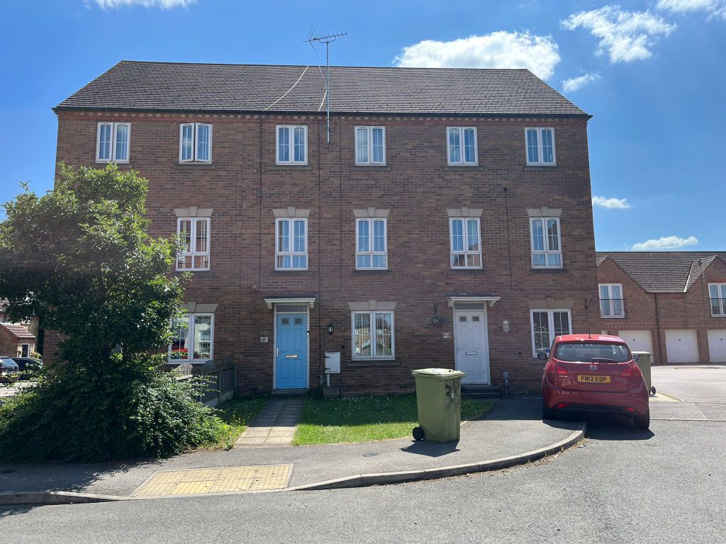 4 bed town house for sale in Denbigh Avenue, Worksop S81, £185,000
