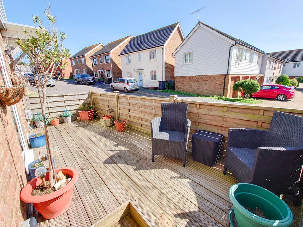 3 bed terraced house for sale in Roundhouse Crescent, Peacehaven BN10, £295,000