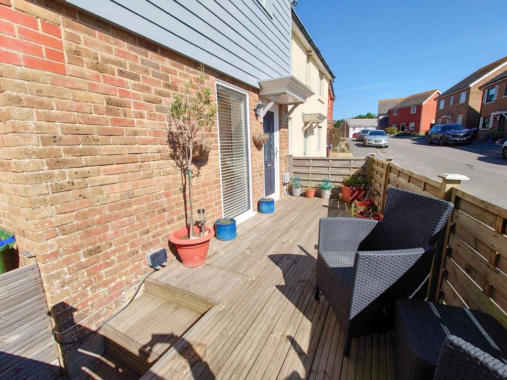 3 bed terraced house for sale in Roundhouse Crescent, Peacehaven BN10, £295,000