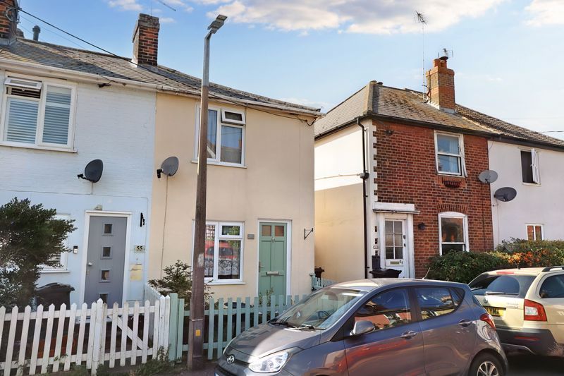 2 bed property for sale in Chapel Road, Brightlingsea CO7, £195,000