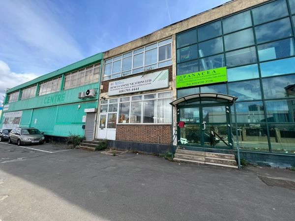 Warehouse for sale in Hallmark Trading Estate, Fourth Way, Wembley, Greater London HA9, £785,000
