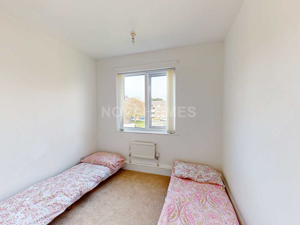 3 bed flat for sale in Linton Road, Tamerton Foliot PL5, £125,000