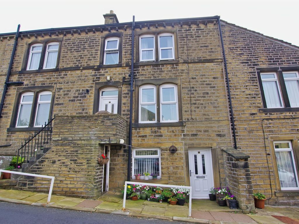 1 bed terraced house for sale in Coldwells Hill, Holywell Green, Halifax HX4, £115,000