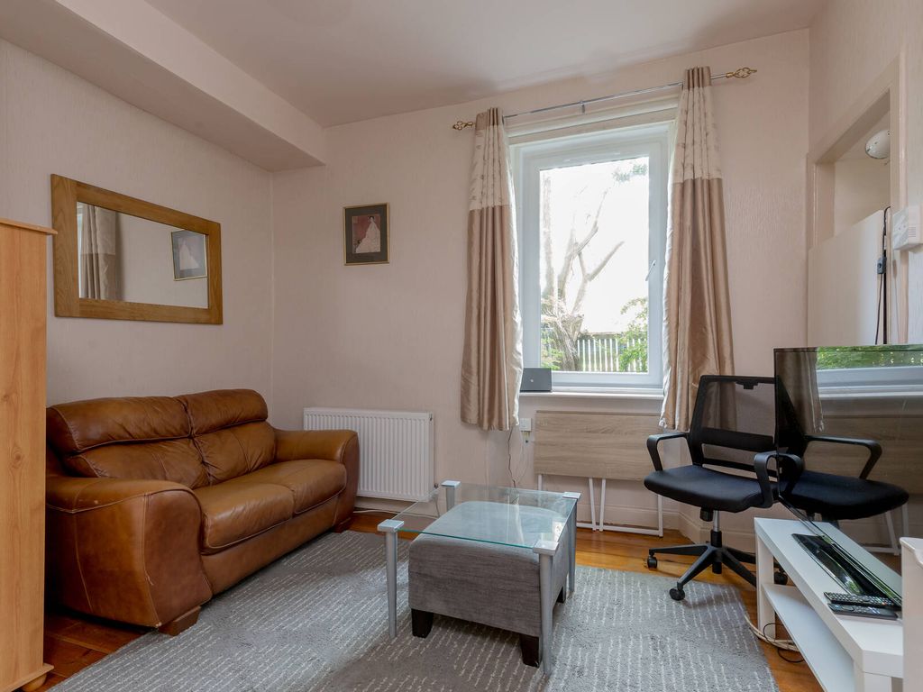 1 bed flat for sale in 34/4 Beaverbank Place, Broughton EH7, £150,000