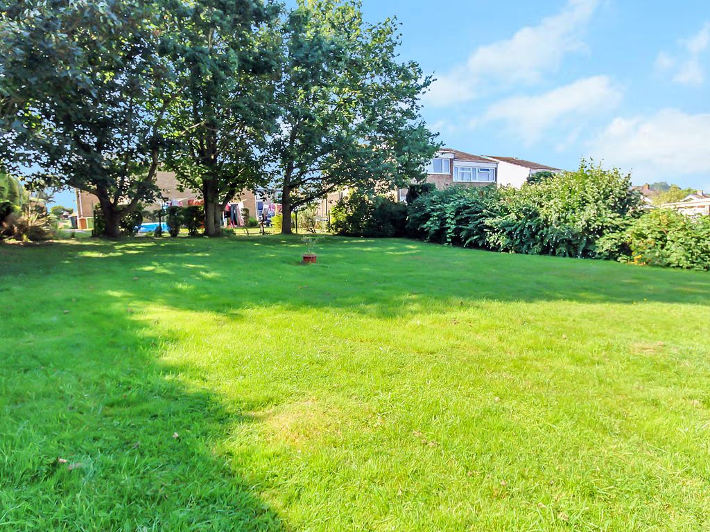 2 bed flat for sale in The Willows, Little Harrowden, Wellingborough NN9, £135,000