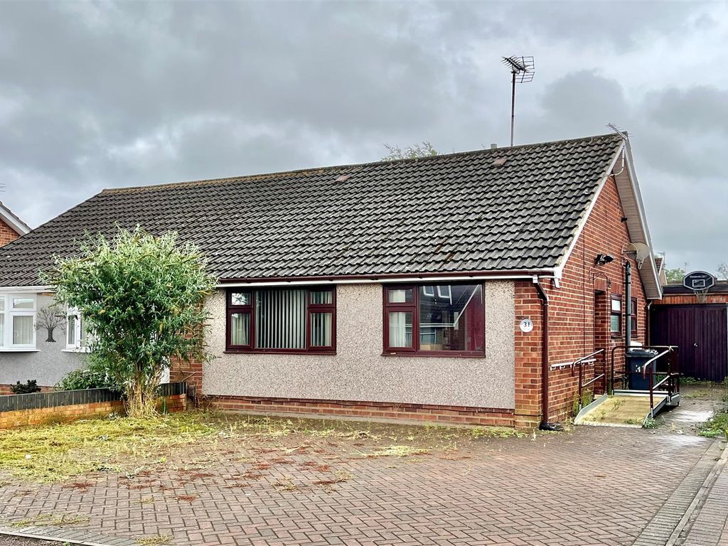 3 bed semi-detached bungalow for sale in Osborne Avenue, Tuffley, Gloucester GL4, £249,950