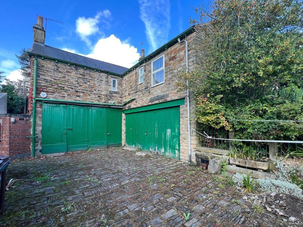 3 bed detached house for sale in Baslow Road, Totley S17, £225,000