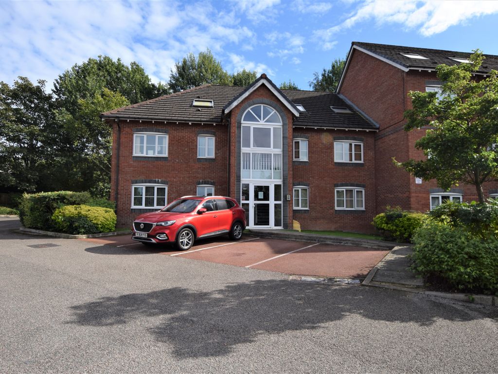 2 bed flat for sale in Delph Hollow Way, St Helens WA9, £105,000