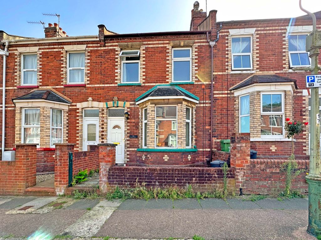 2 bed terraced house for sale in Monks Road, Exeter EX4, £265,000