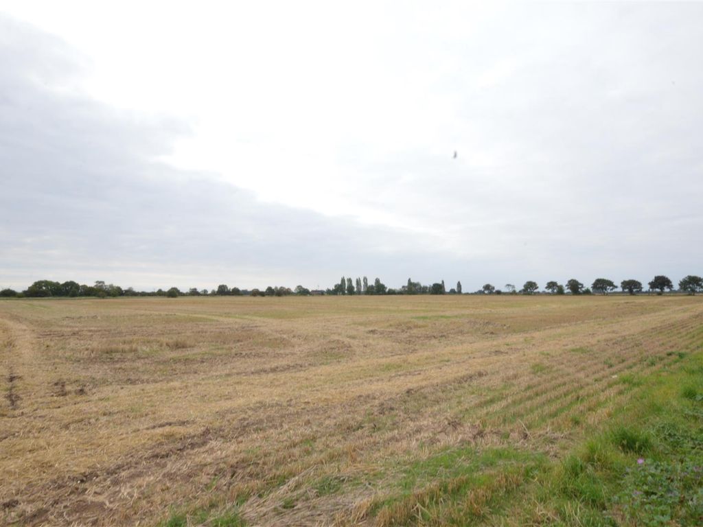 Farm for sale in Station Road, Coldham, Wisbech PE14, £300,000
