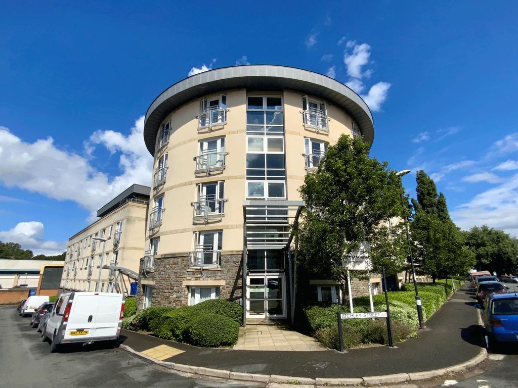 1 bed flat for sale in Chancery Street, Bristol BS5, £199,950