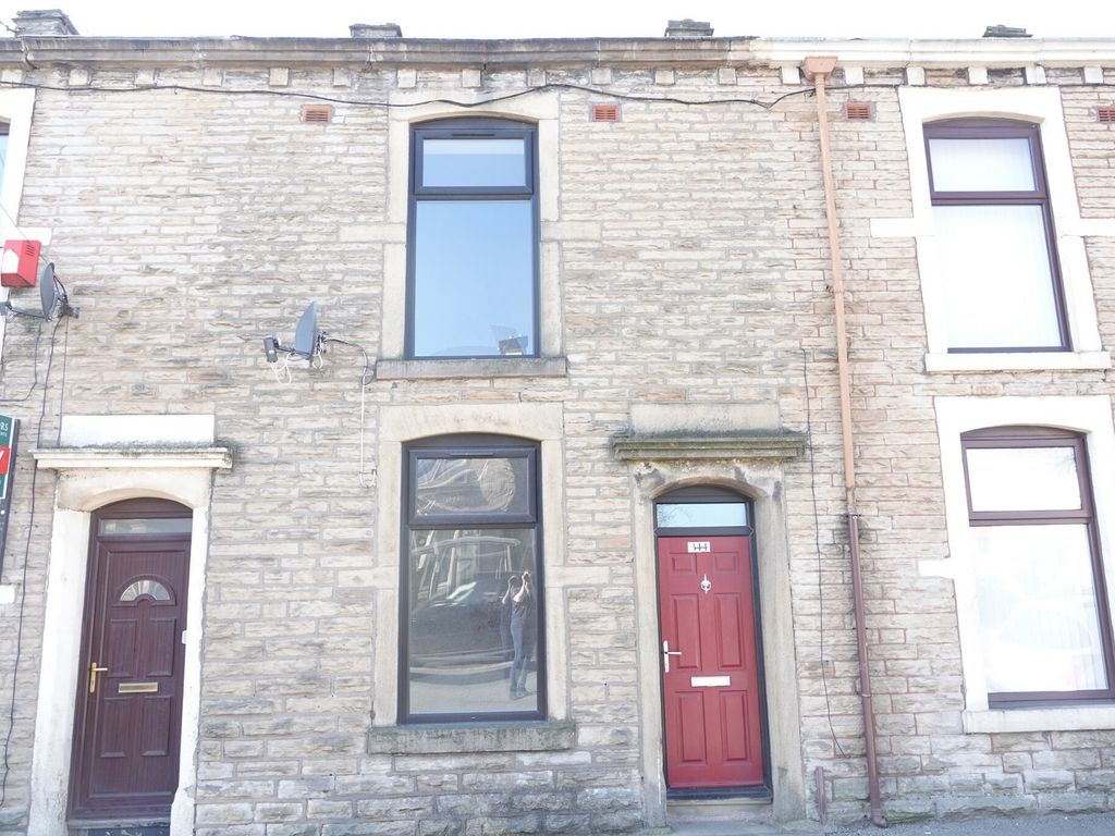 3 bed terraced house for sale in Blackburn Road, Darwen BB3, £120,000