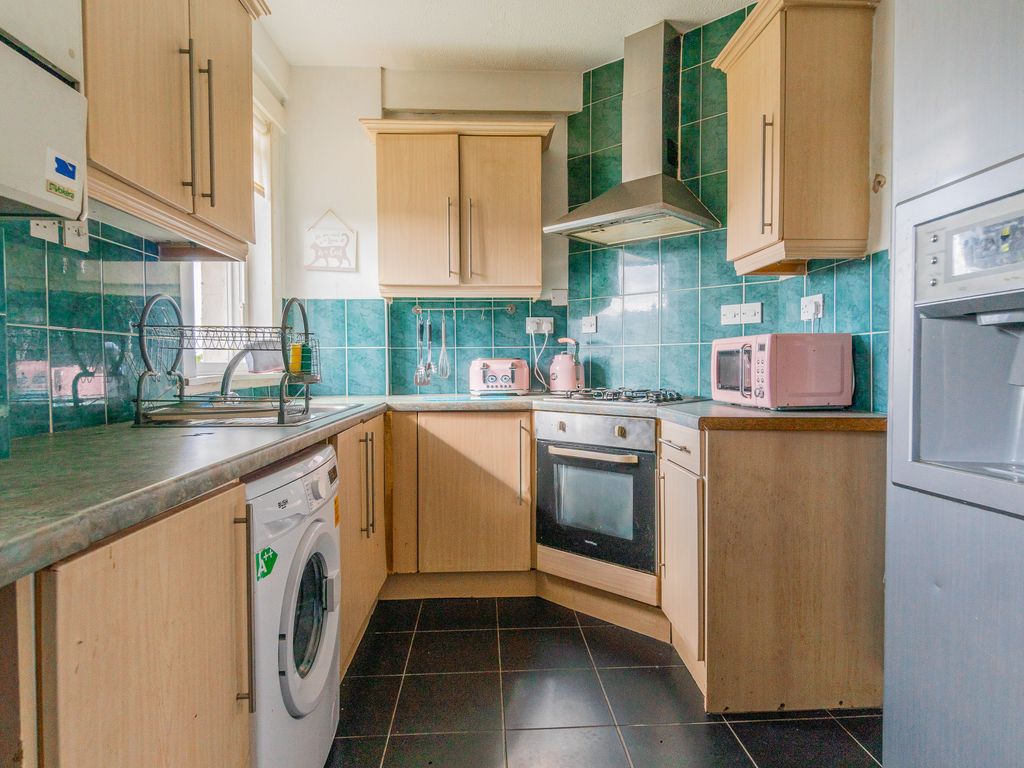 1 bed flat for sale in Birch Road, Clydebank G81, £77,000