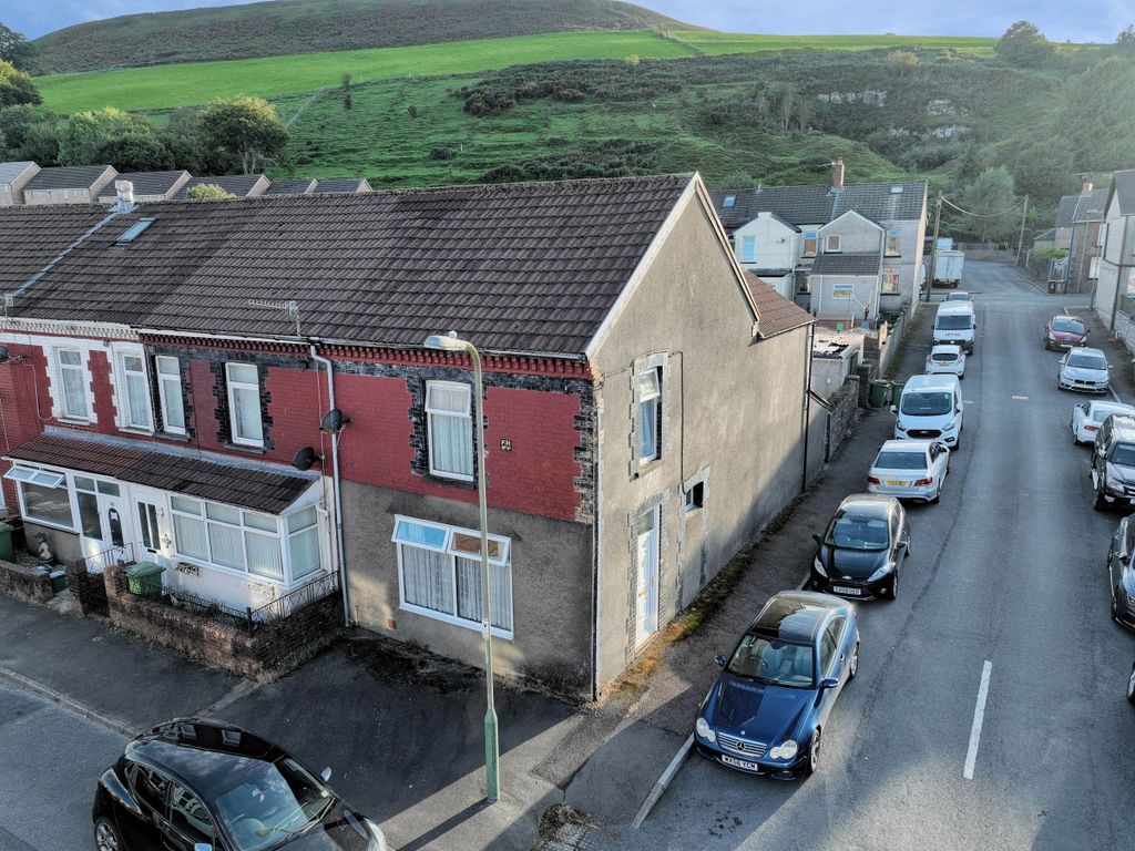 3 bed end terrace house for sale in Tridwr Road, Abertridwr, Caerphilly CF83, £150,000