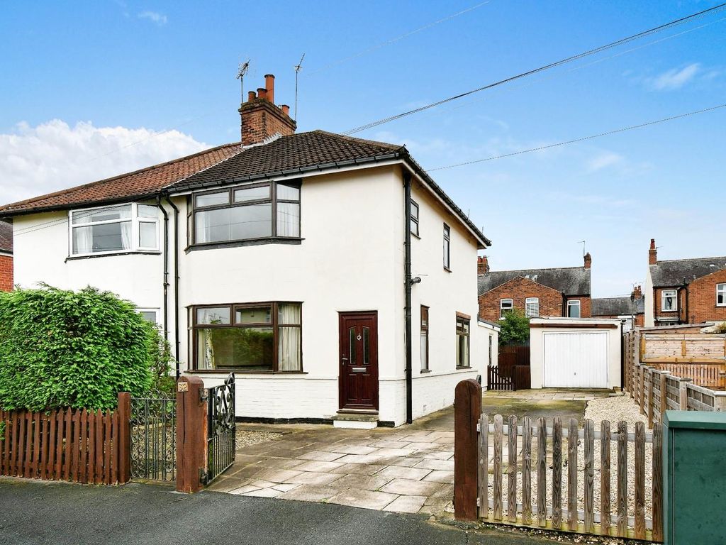 3 bed semi-detached house for sale in Cavendish Street, Harrogate HG1, £260,000
