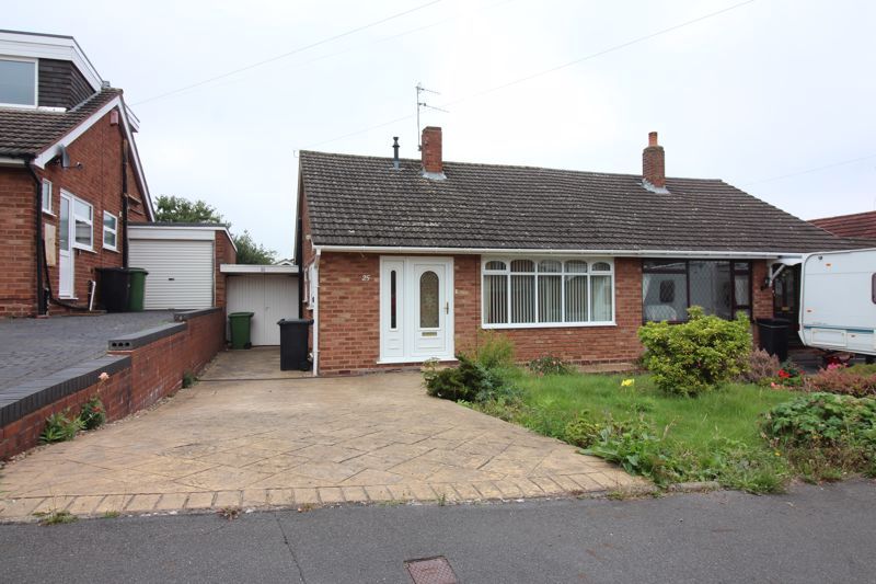 2 bed semi-detached bungalow for sale in Ragees Road, Kingswinford DY6, £220,000